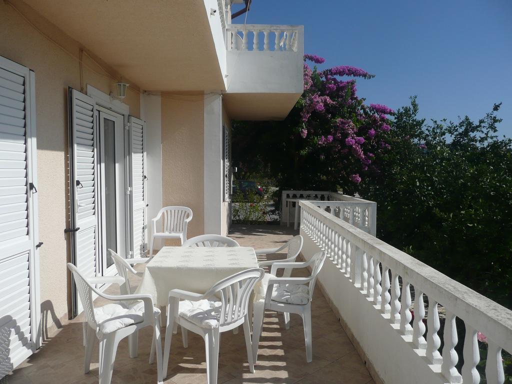 Apartment Dudic Palit Exterior photo